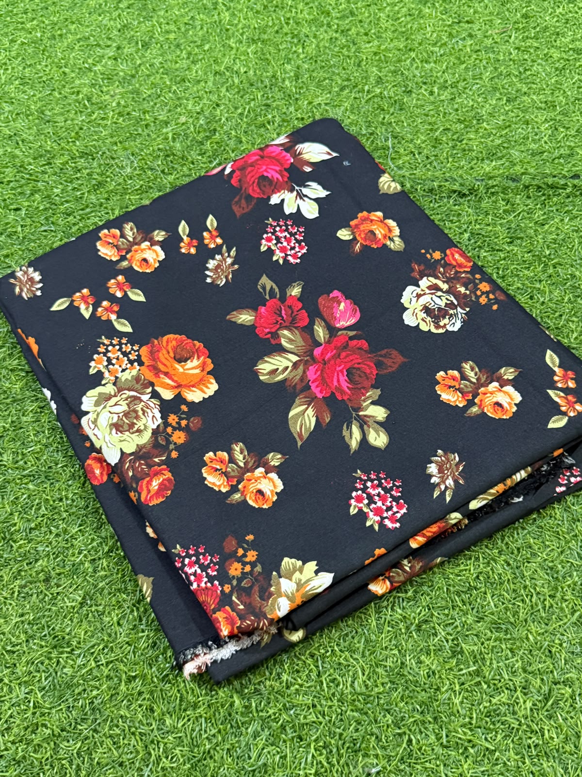 Printed Unstitched Poly Lawn 2 Pcs - White Green Lantern