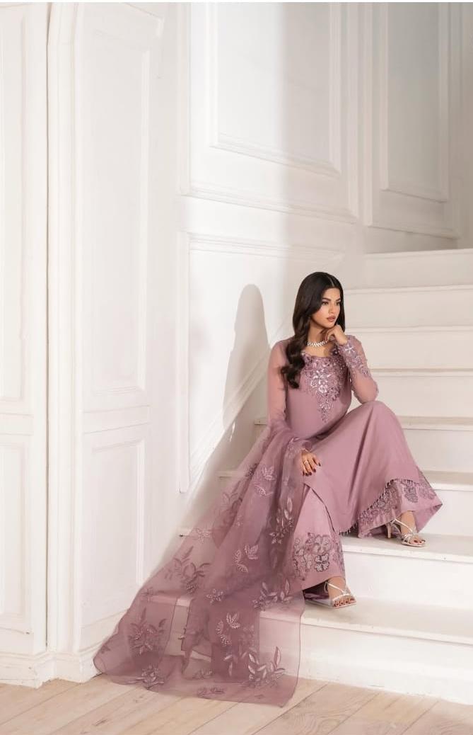 Unstitched luxury Iznik 3pc